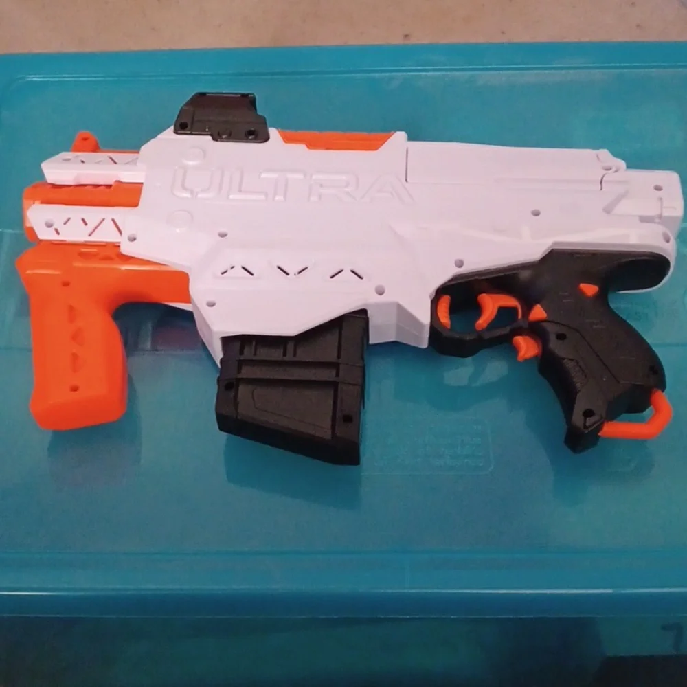 Nerf Gun - Picture 2 of 3
